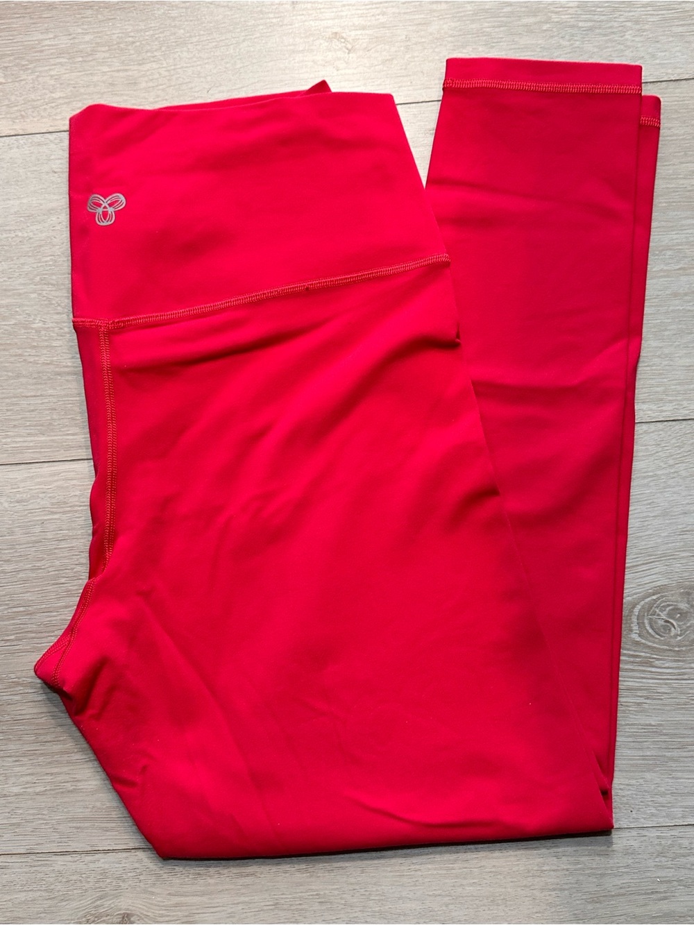 Aritzia TnAction TnaLIFE Atmosphere High-Rise Leggings Bright Cherry Red - XL